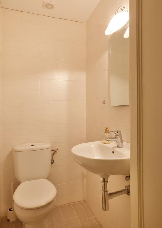 Apartaments Olivier Barselona Oda fotoğraf